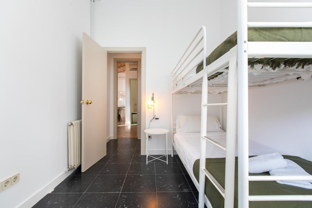 Piso para Grandes Grupos Barcelona Exterior foto