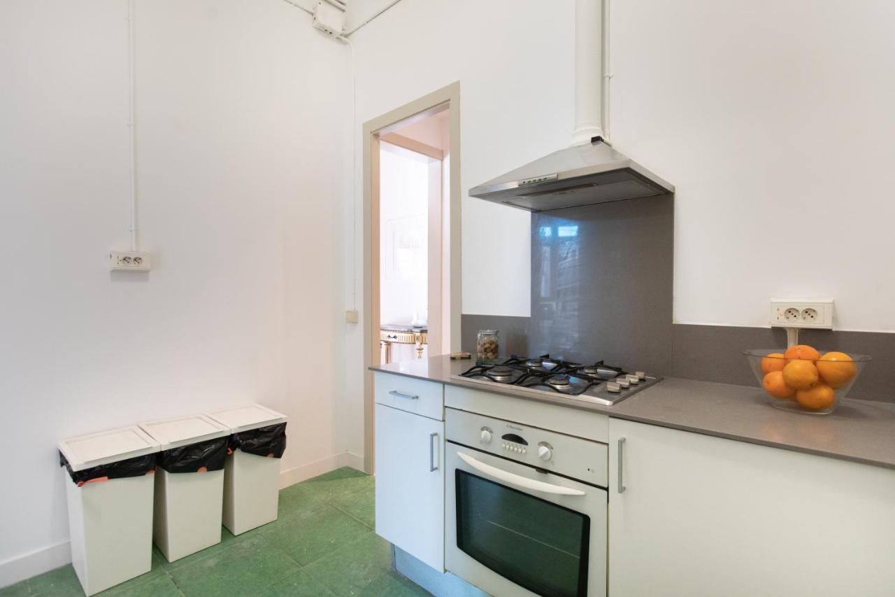 Piso para Grandes Grupos Barcelona Exterior foto