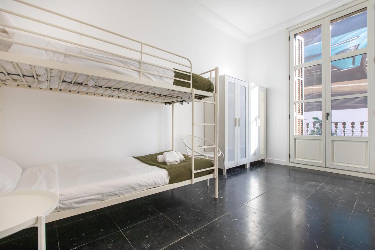 Piso para Grandes Grupos Barcelona Exterior foto